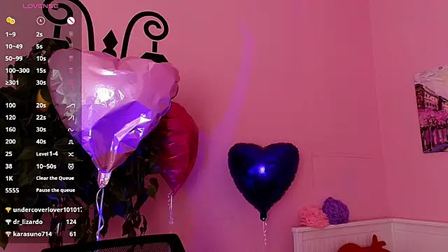 Inari_Okami_ élő XXX-chatje