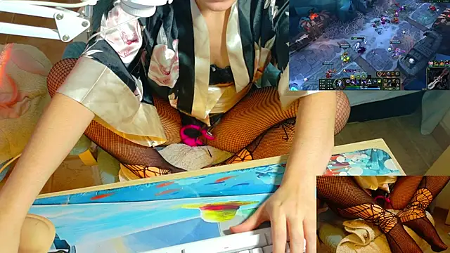 minakitsume's Live XXX Chat