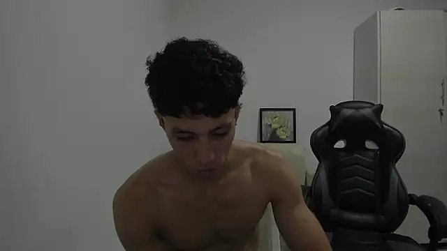 Chat XXX Live enzo_sloran