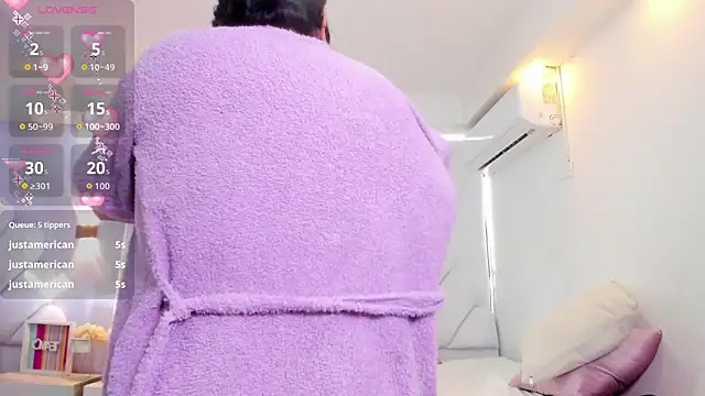 Chat +18 de arianna_sweeg ao vivo