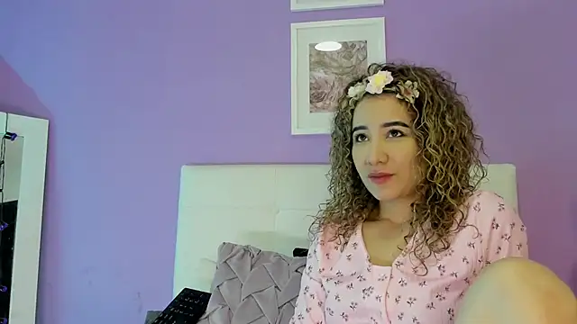 Czat XXX na żywo – Charlotte11-11