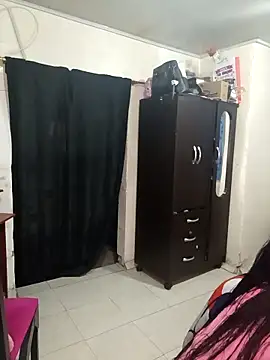 pocahontas_nex – Live XXX-chat