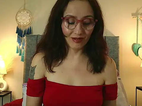 IberianMoonMK's Live XXX Chat