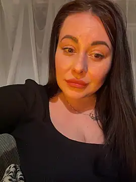 DaisyStreet Obrolan Langsung XXX