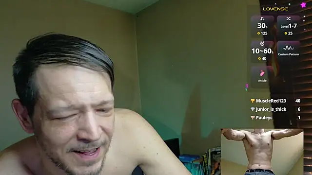 MasterForgedRayy webkamerás műsora