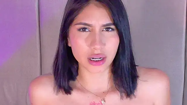 SofiaSanntana Adlı Modelin Canlı XXX Sohbeti