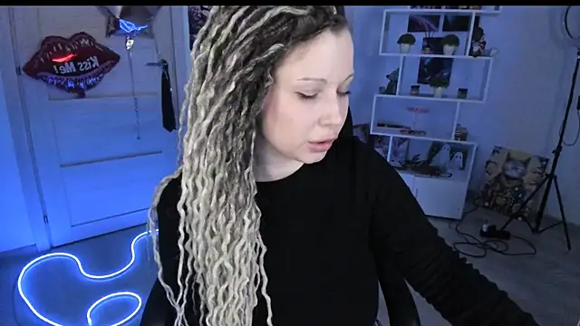 Chat +18 de HoneySallyMoore ao vivo