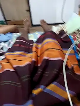 BabyHansi webkamerás műsora