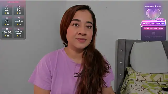 naive_natty10 Chat XXX in diretta