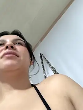 Daniela-rosee Chat XXX in diretta