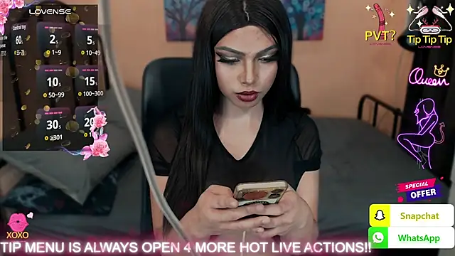 Chatroom XXX en direct de BarbieHugeCockTS