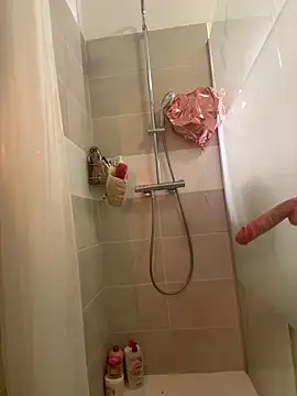 Chat +18 de Amani_thewolf ao vivo