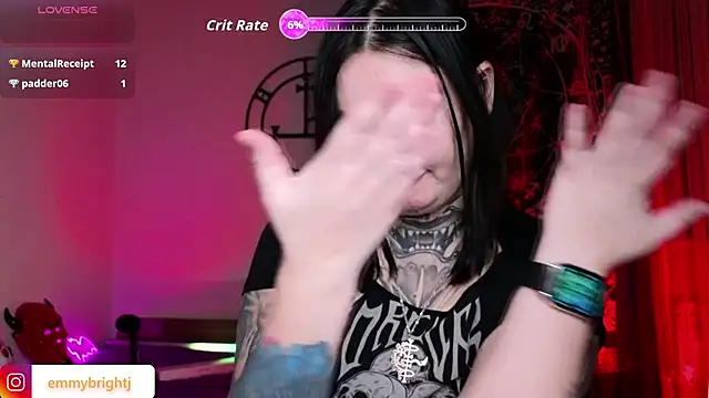 Živý XXX chat Emmybrightj_