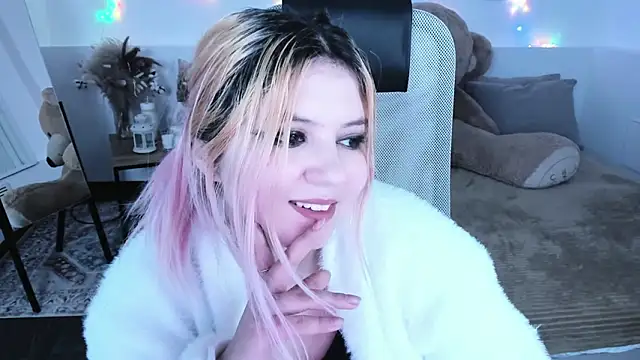 XXX chat uživo modela DiaAngell