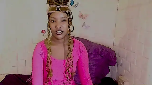 XXX chat uživo modela EroticSexyPrada