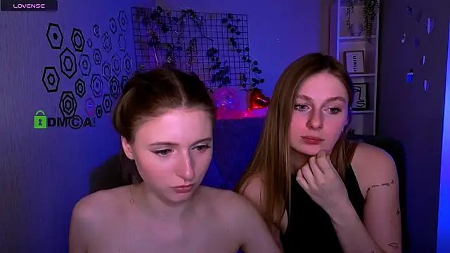 Show modela nekky_mouse na web-kameri