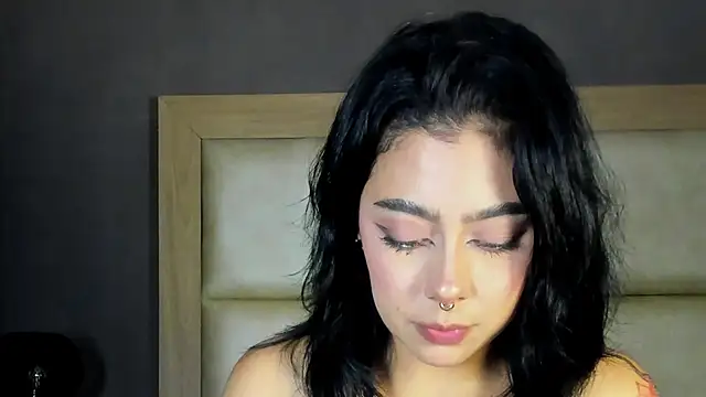 XXX chat uživo modela TaniaRedd_