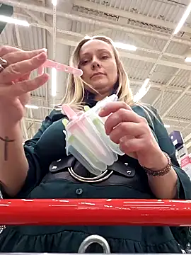 XXX chat uživo modela Bondgirl_013