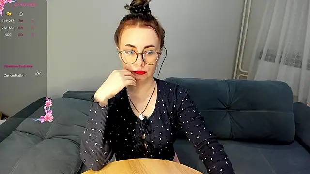 MewStella live XXX chat