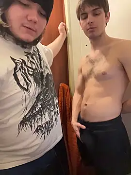 desiredude9: διαδικτυακό σόου στην κάμερα