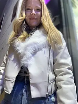 AnastasiaAniess' Live XXX Chat