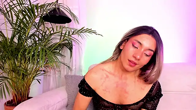 brihanna-young webkamerás műsora