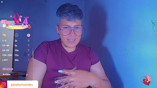 Yessi_rousse live XXX chat