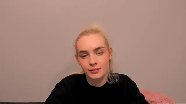 Chat +18 de OliviaKisss ao vivo