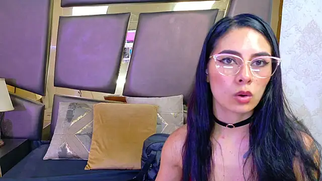 Chat +18 de NicoleEsposito ao vivo