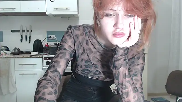 SolarAdrienne 现场XXX聊天