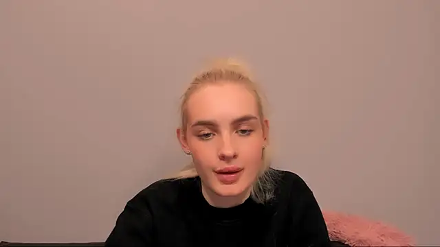 OliviaKisss – Live XXX-chat