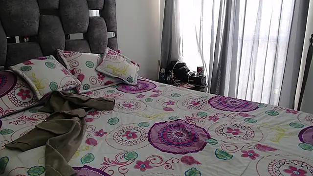 Živý XXX chat sara_hott_1