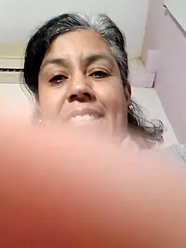 Molly_newman6: διαδικτυακό σόου στην κάμερα