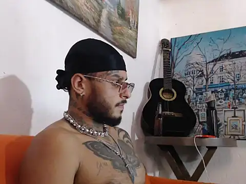 แชท XXX สดของ liyamjunior