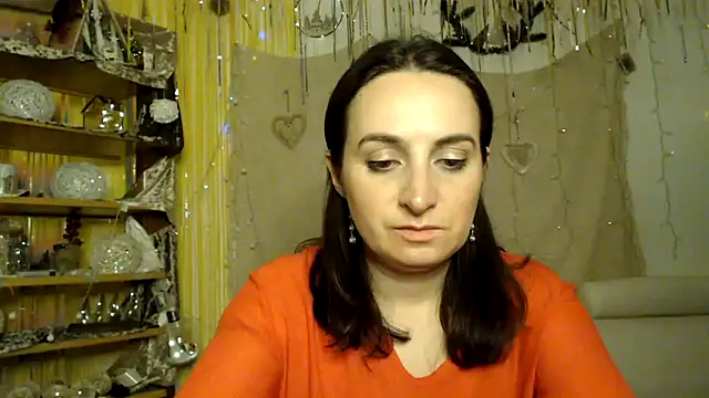 Show modela AskMeStandUp na web-kameri