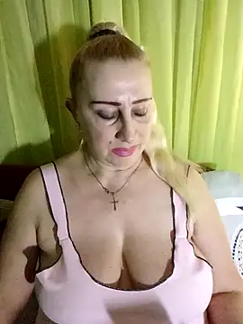 Esenia505 现场XXX聊天