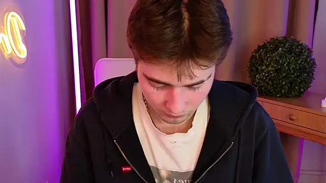 d3s_dn élő XXX-chatje