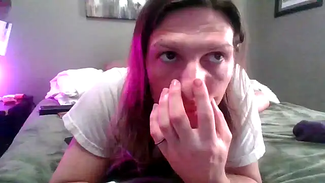 Edgeof26 Show Webcam