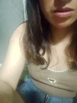 Emily-yy – Naživo XXX chat