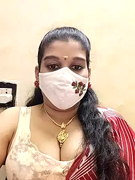 amelia-rani Show in webcam