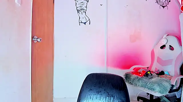 دردشة Emily_Coper18 الجنسية المباشرة