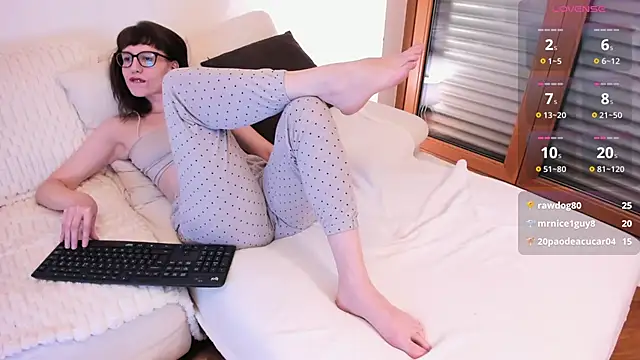 JaneLyrne: онлайн-секс-чат