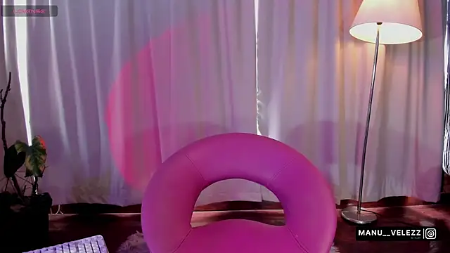 Manu_VelezのライブXXXチャット