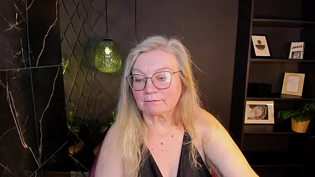 NataliMellow's Live XXX Chat