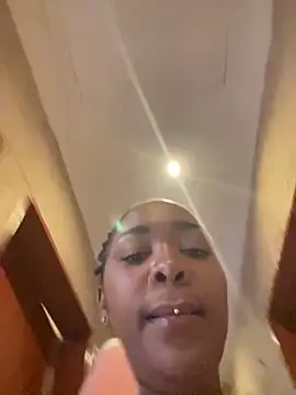 sexyTHANDO's Live XXX Chat