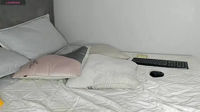 Chat +18 de KIMAPRIL ao vivo