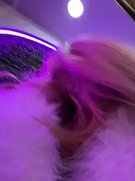 AnastasiaAniess élő XXX-chatje