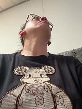 Živý XXX chat miss_hanna07