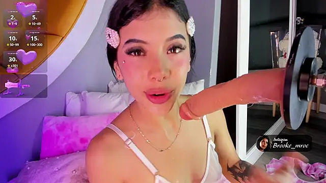 Brooke_monroe 现场XXX聊天