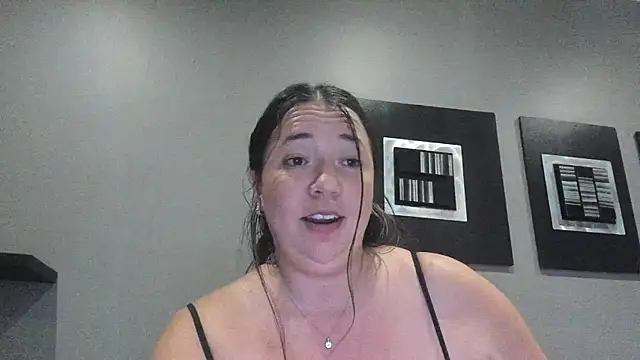 isabella_rossse 即時 XXX 聊天